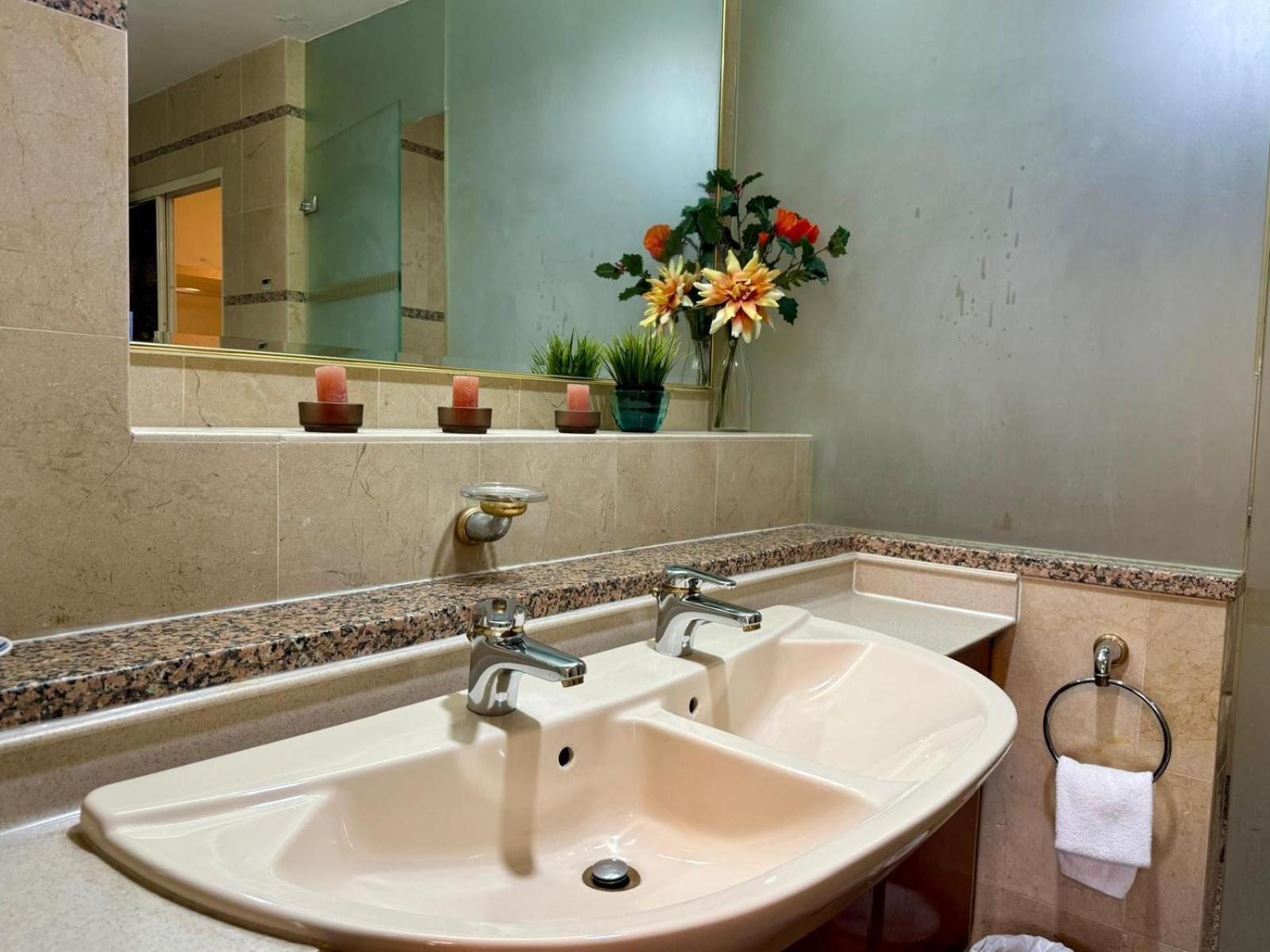 Aparthotel Alocassia Serviced